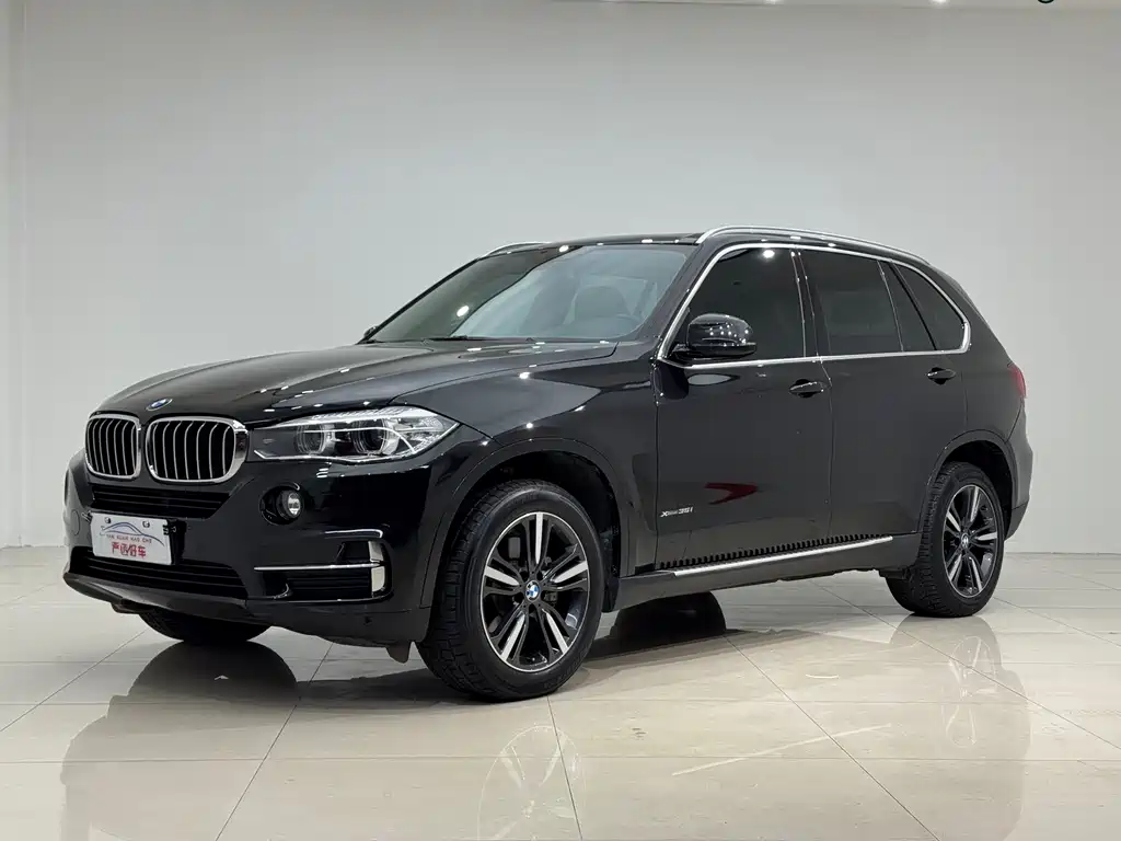 BMW X5 2018 — фото 1