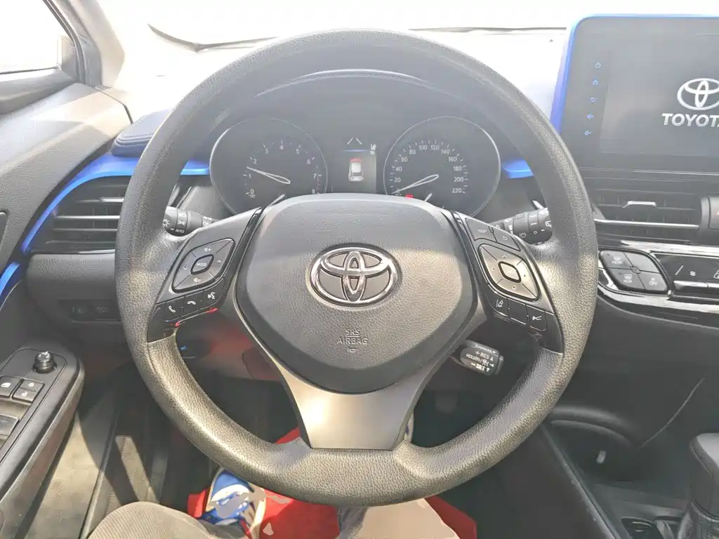 Toyota C-HR 2023