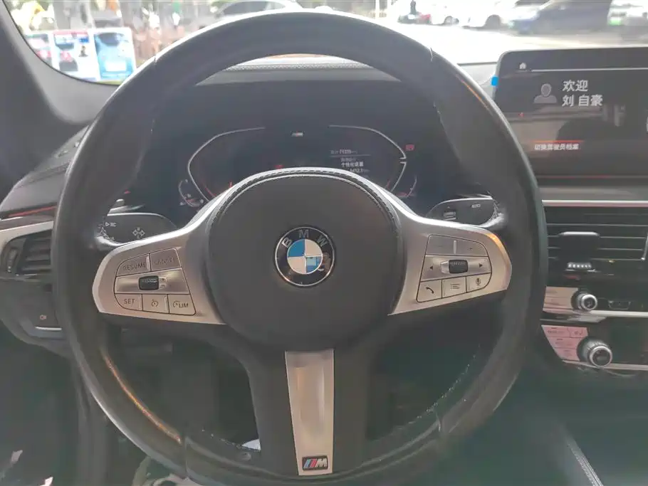BMW 5 Series 2023 — фото 15