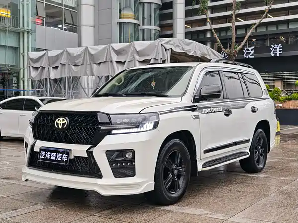 Toyota Land Cruiser 2015