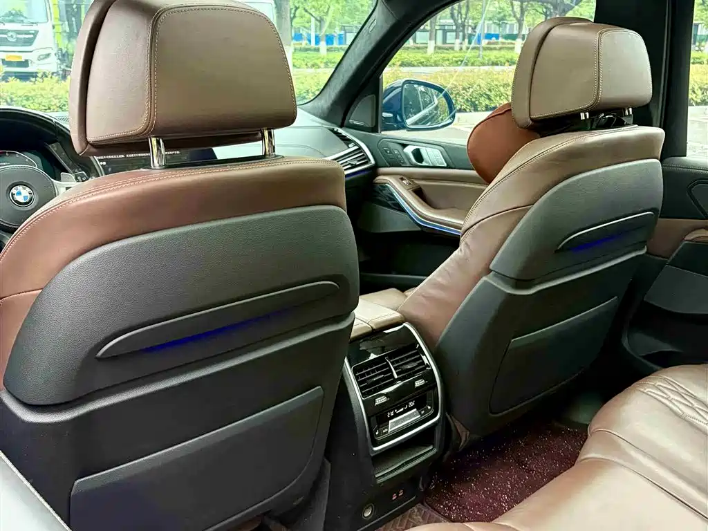 BMW X7 2019 — фото 17