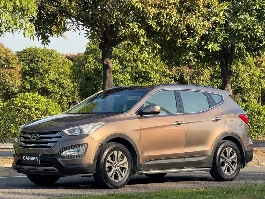 Hyundai Santa Fe 2015 — фото 1
