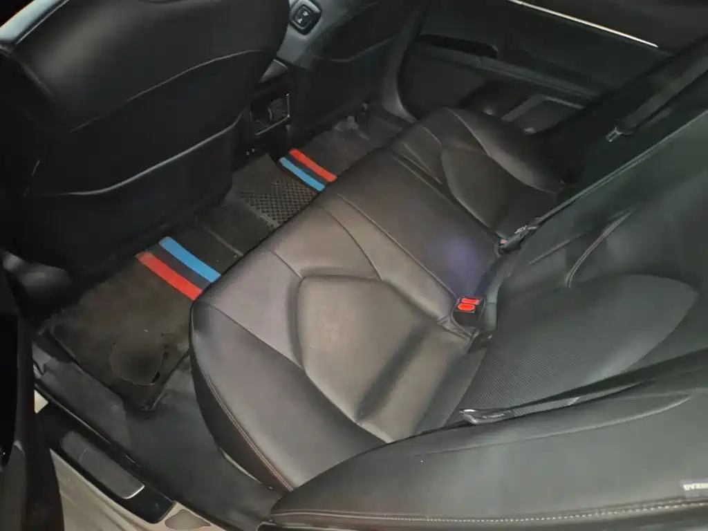 Toyota Camry 2022 — фото 17