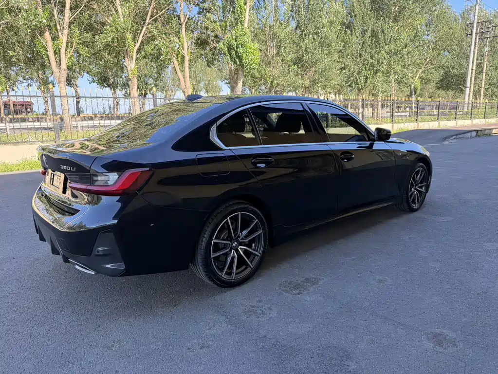 BMW 3 Series 2023
