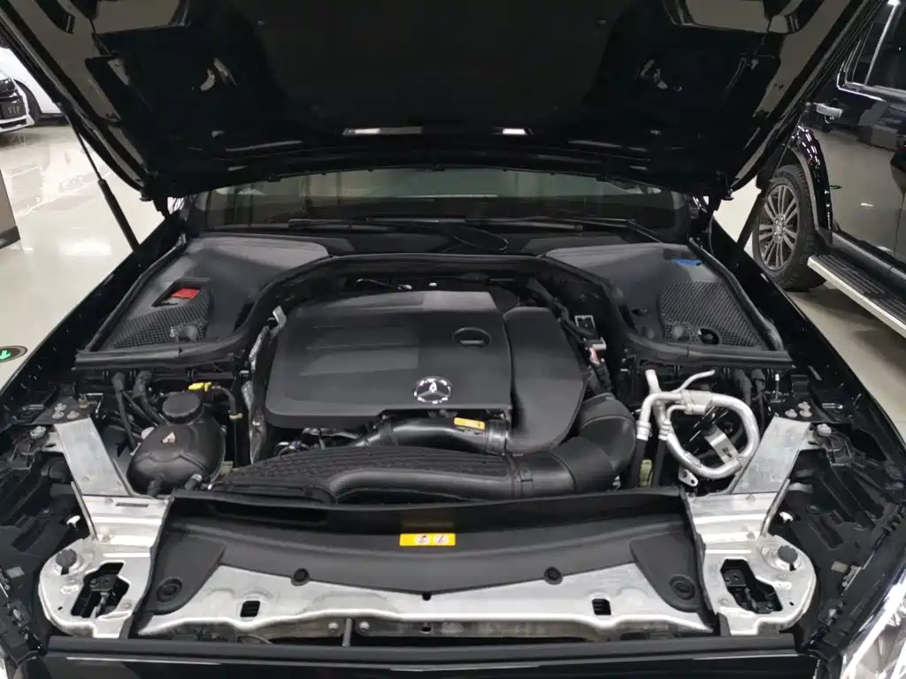Mercedes-Benz E-Class 2020 — фото 20