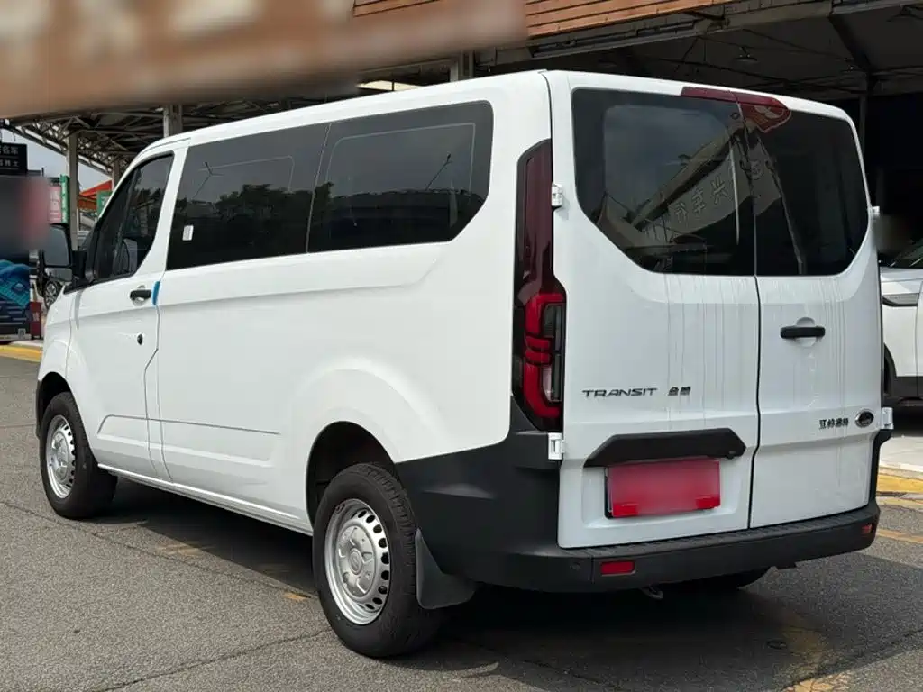 Ford Transit 2023 — фото 24