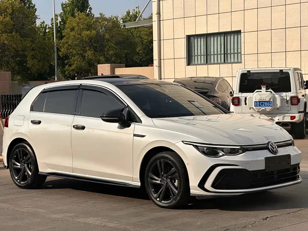 Volkswagen Golf 2023