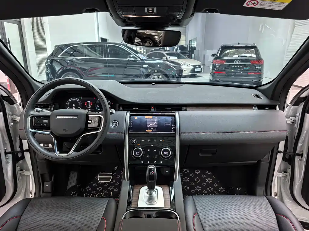 Land Rover Discovery Sport 2022 — фото 9