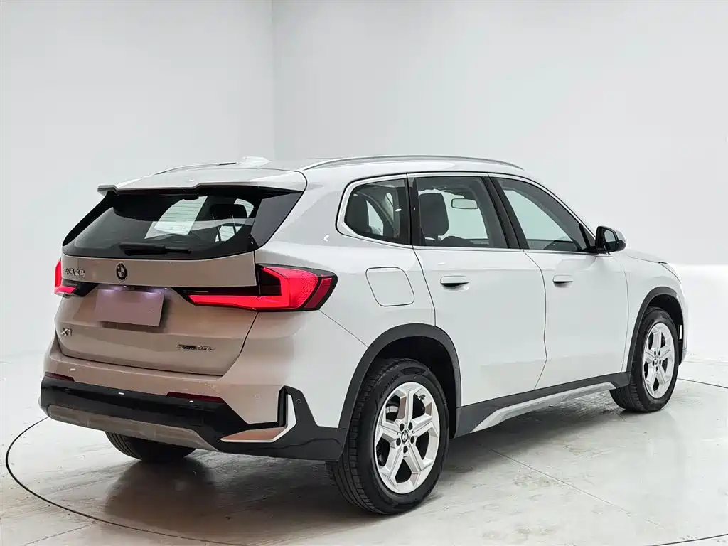 BMW X1 2023 — фото 9