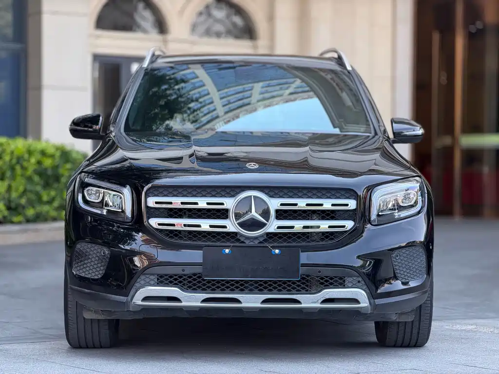 Mercedes-Benz GLB 2023 — фото 4