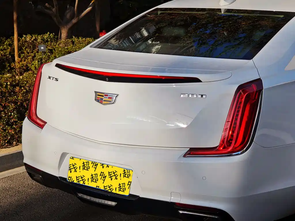 Cadillac XTS 2018 — фото 9