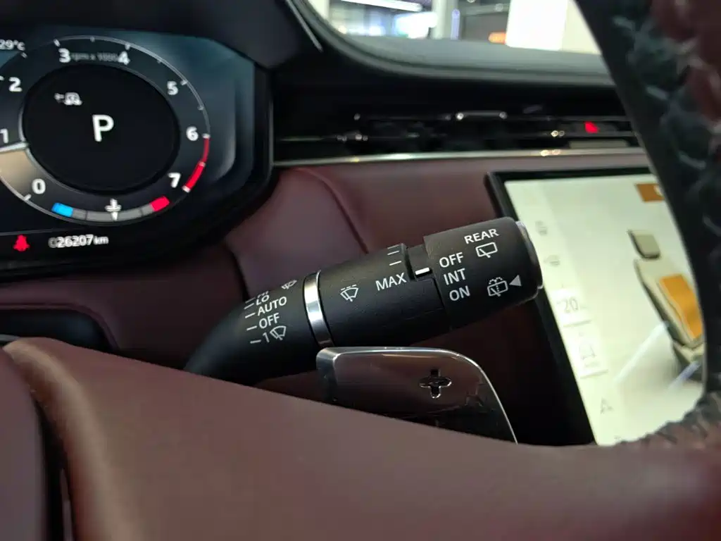 Land Rover Range Rover Sport 2025 — фото 38