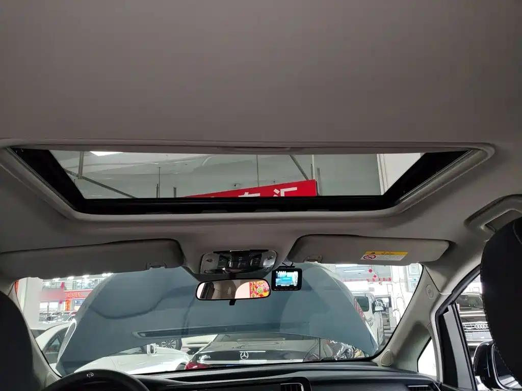 GAC Trumpchi M8 2021 — фото 18