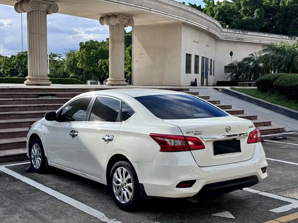 Nissan Sylphy 2019 — фото 11