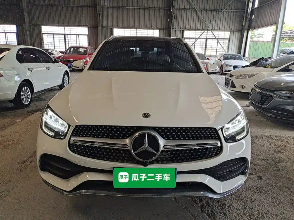 Mercedes-Benz GLC 2023
