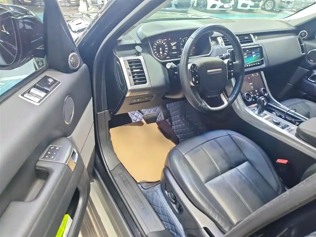 Land Rover Sport PHEV 2020 — фото 12