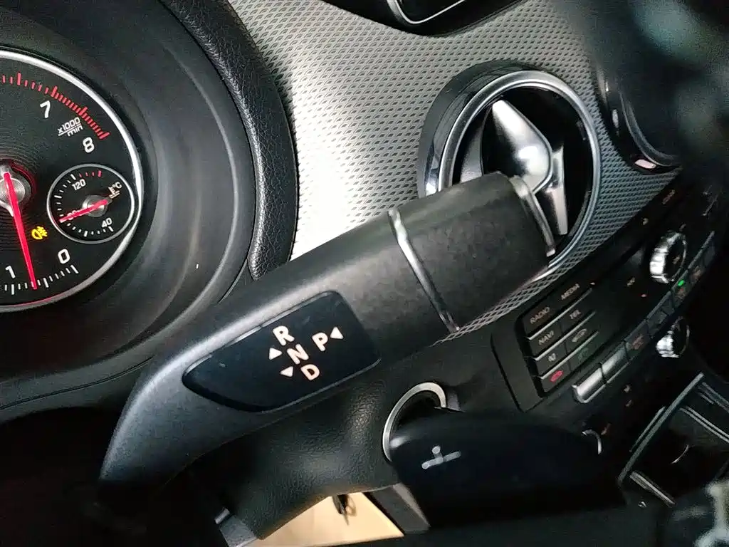 Mercedes-Benz B-Class 2016 — фото 6