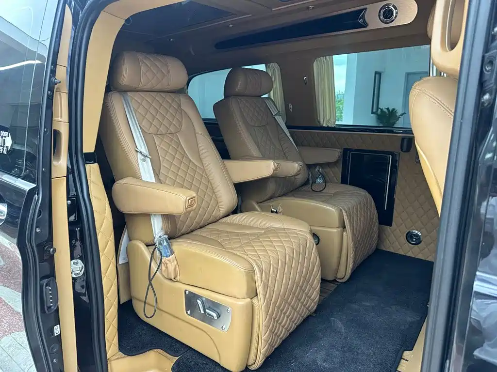Mercedes-Benz Vito 2017 — фото 19