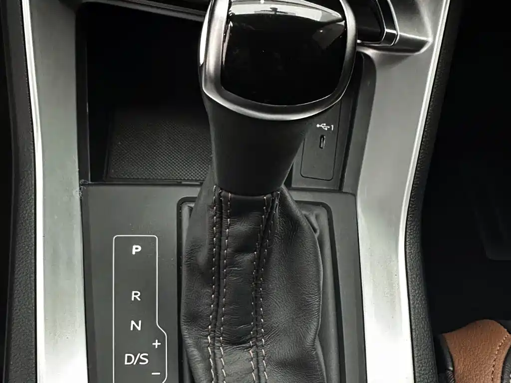 Audi Q3 2022 — фото 13