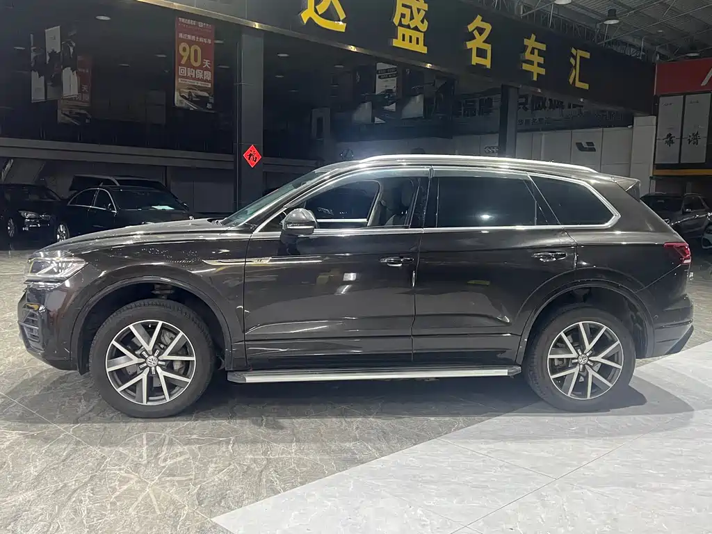 Volkswagen Touareg 2019 — фото 2
