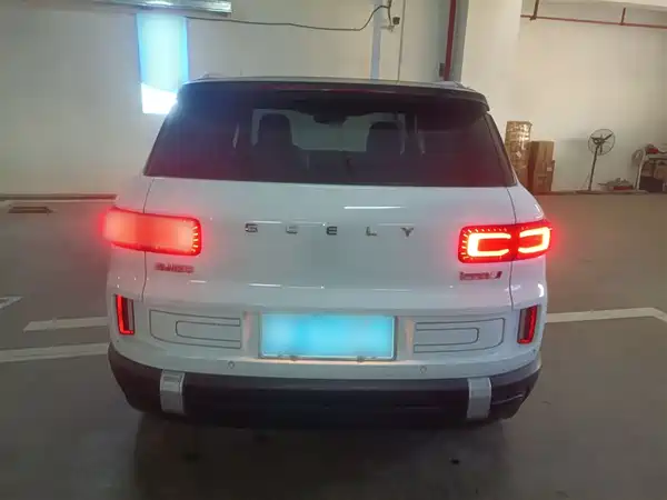 Geely ICON 2023