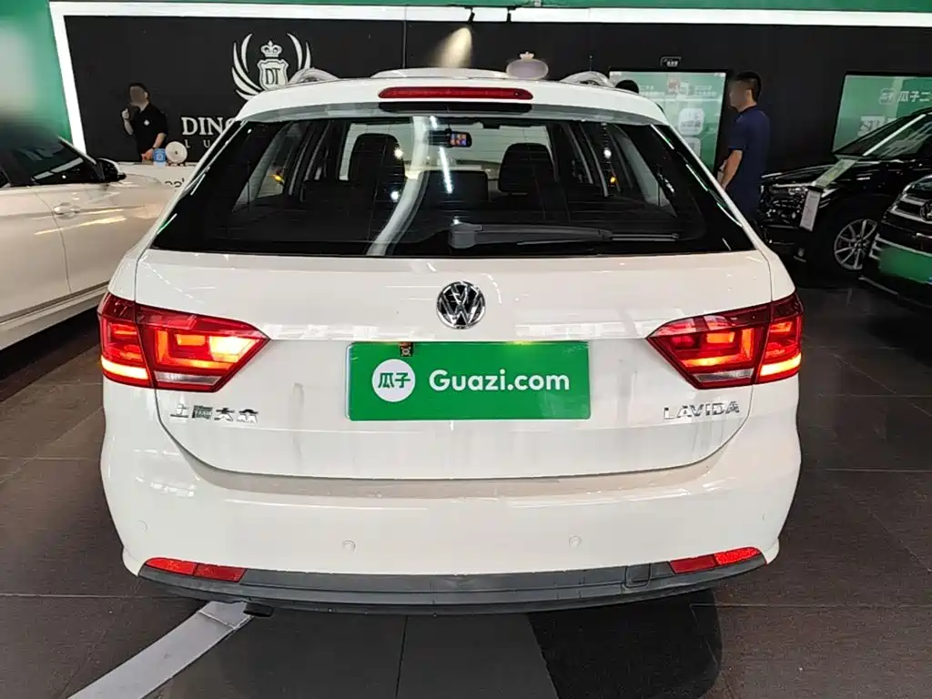 Volkswagen Gran Lavida 2015