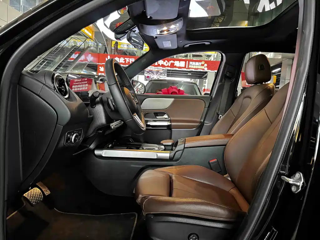 Mercedes-Benz GLB 2023 — фото 13