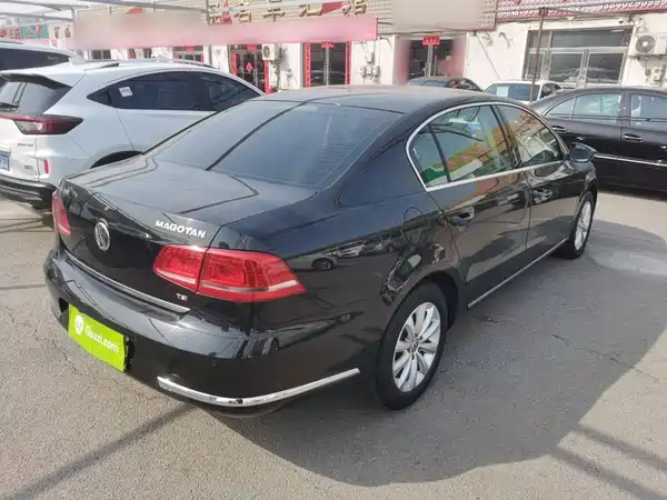 Volkswagen Magotan 2015