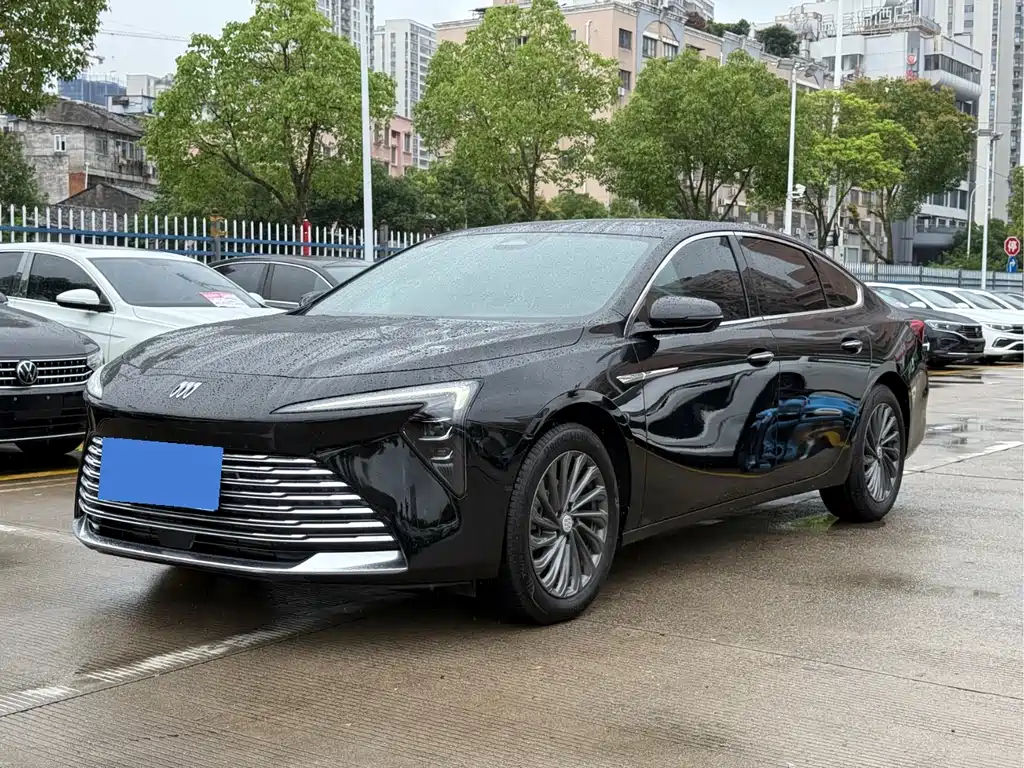 Buick LaCrosse 2025