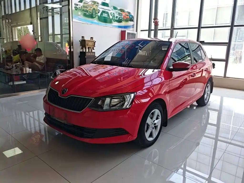 Skoda Fabia 2018 — фото 2