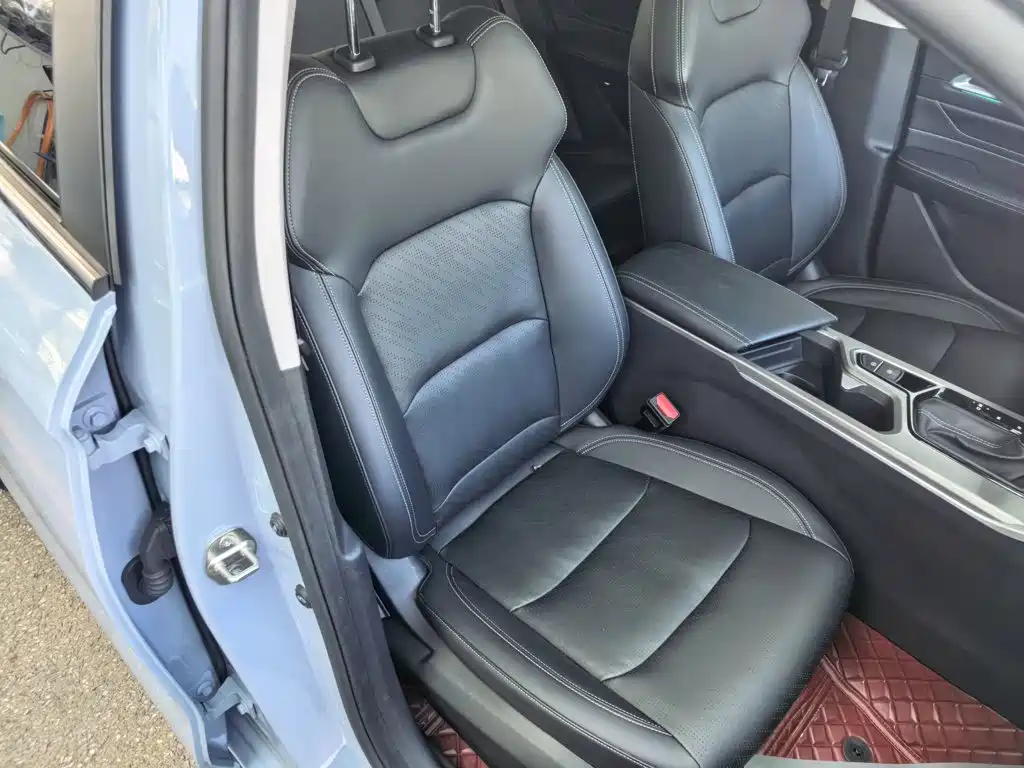 Geely Emgrand 2023