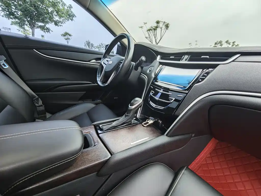 Cadillac XTS 2018 — фото 14