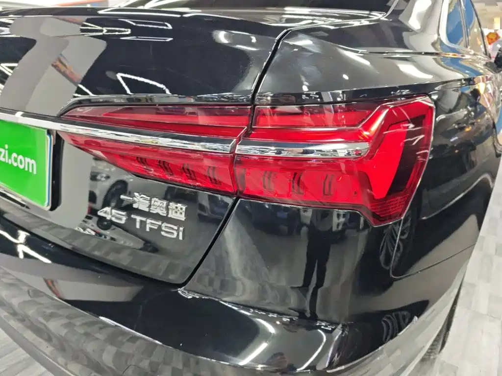 Audi A6L 2020 — фото 24