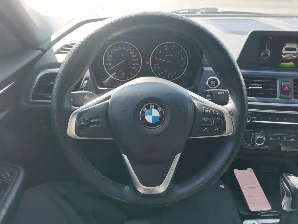 BMW 1 Series 2017 — фото 11