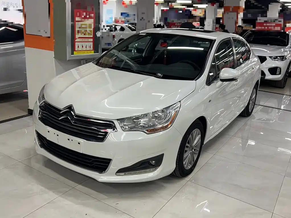 Citroën C4L 2015 — фото 1
