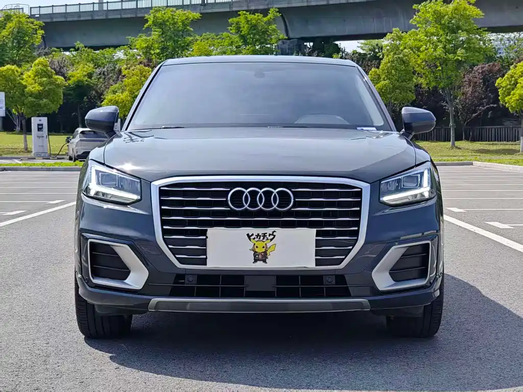 Audi Q2L 2021 — фото 2
