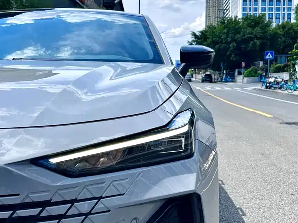 Changan UNI-V 2024