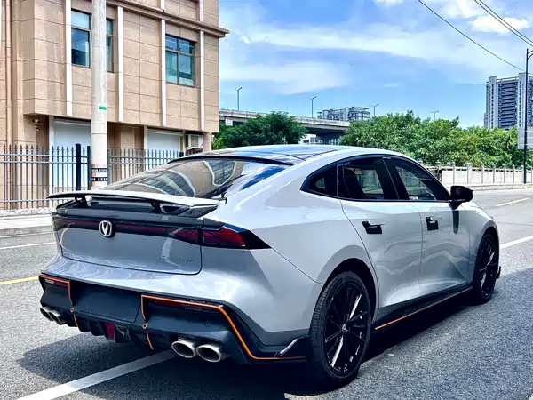 Changan UNI-V 2024