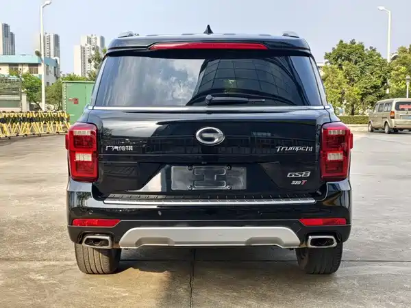 GAC Trumpchi GS8 2017