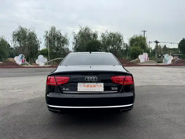 Audi A8 2013