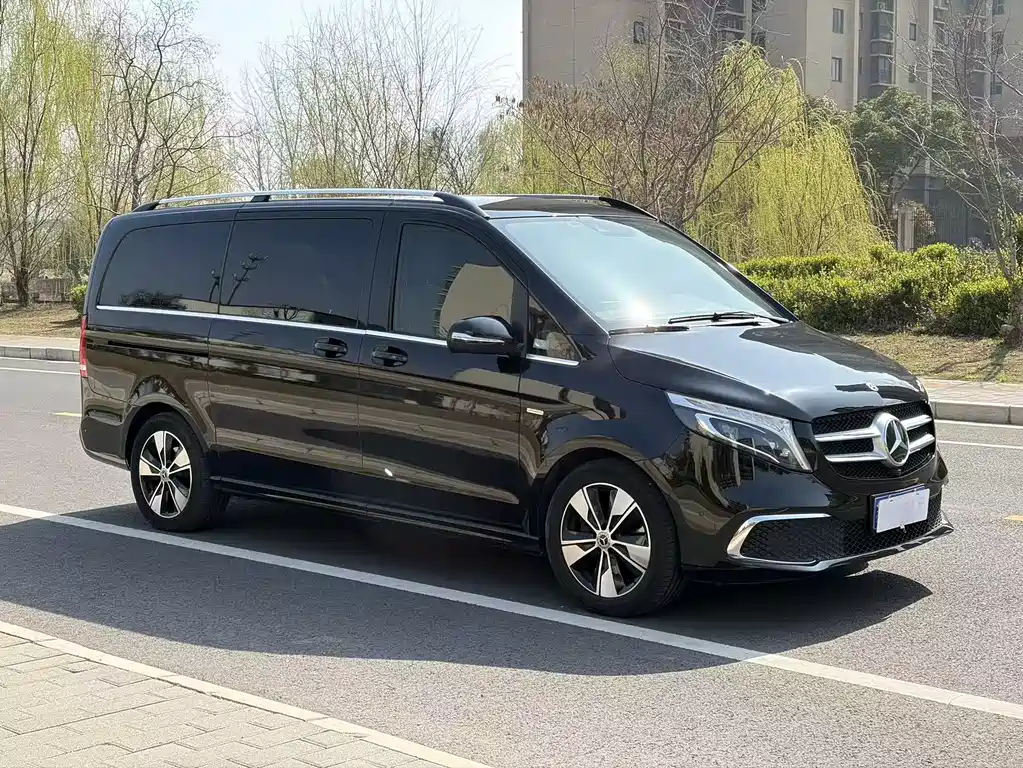 Mercedes-Benz V-Class 2021 — фото 3