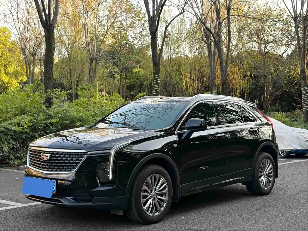 Cadillac XT4 2024 — фото 1