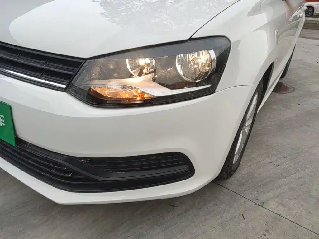 Volkswagen Polo 2018 — фото 24