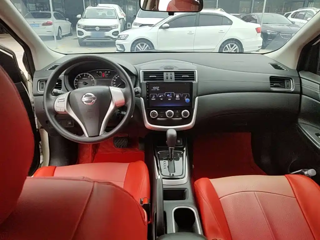 Nissan Tiida 2020 — фото 10