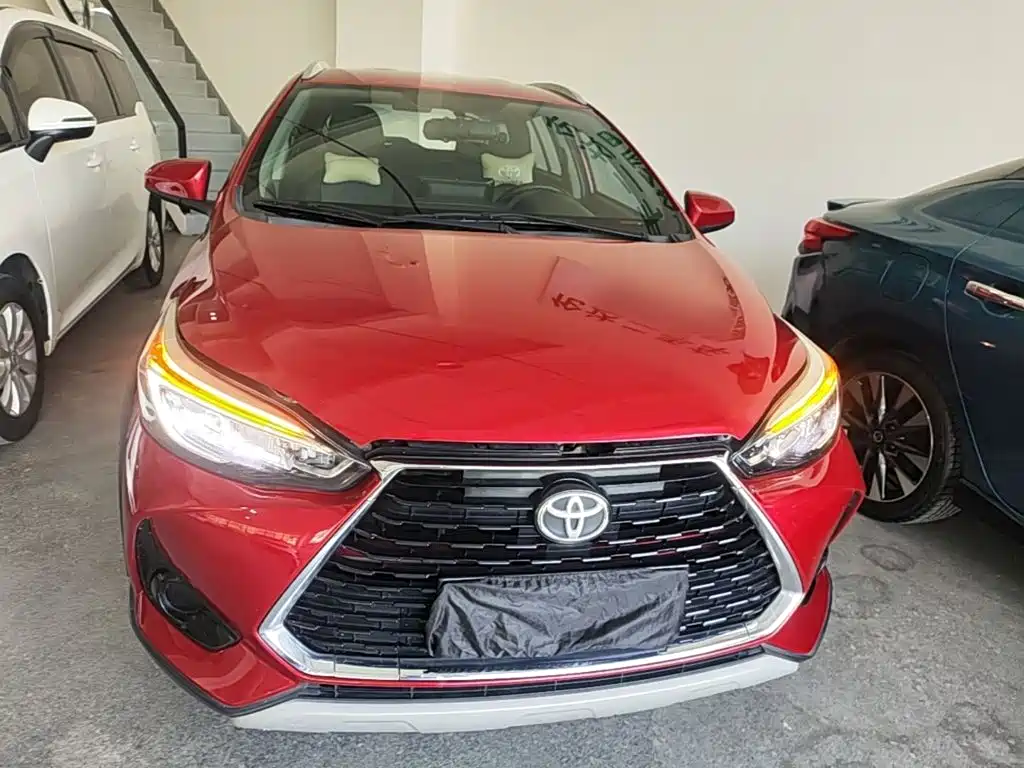 Toyota Yaris L 2021
