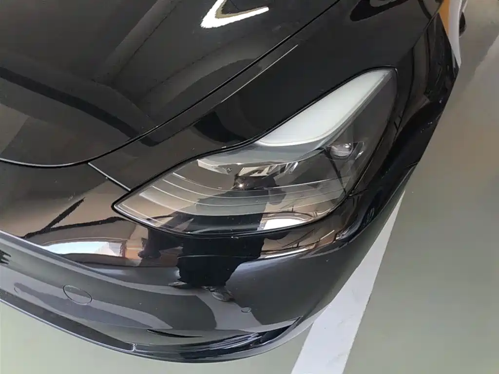 Tesla Model Y 2022 — фото 24