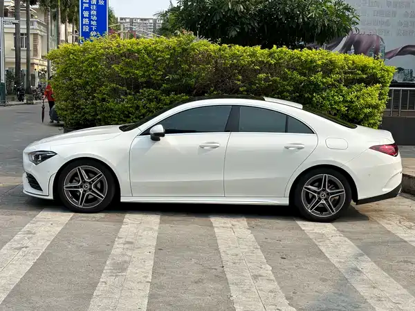 Mercedes-Benz CLA 2022