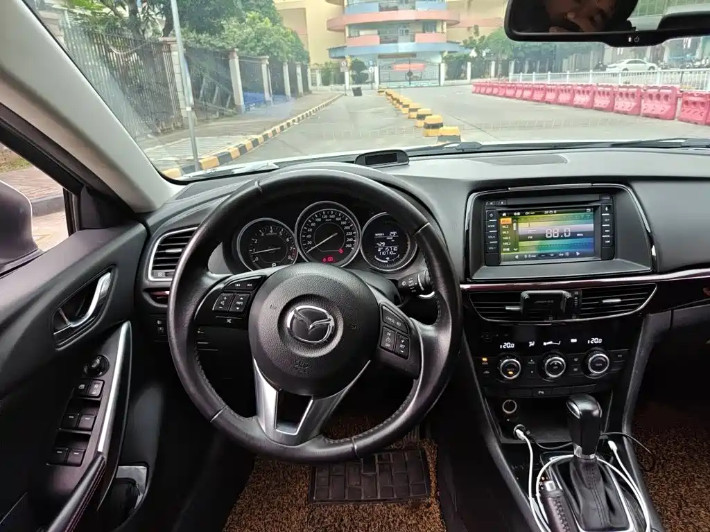 Mazda Atenza 2014