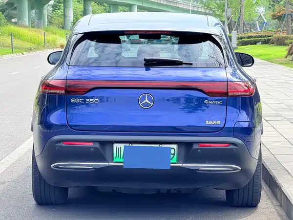 Mercedes-Benz EQC 2021
