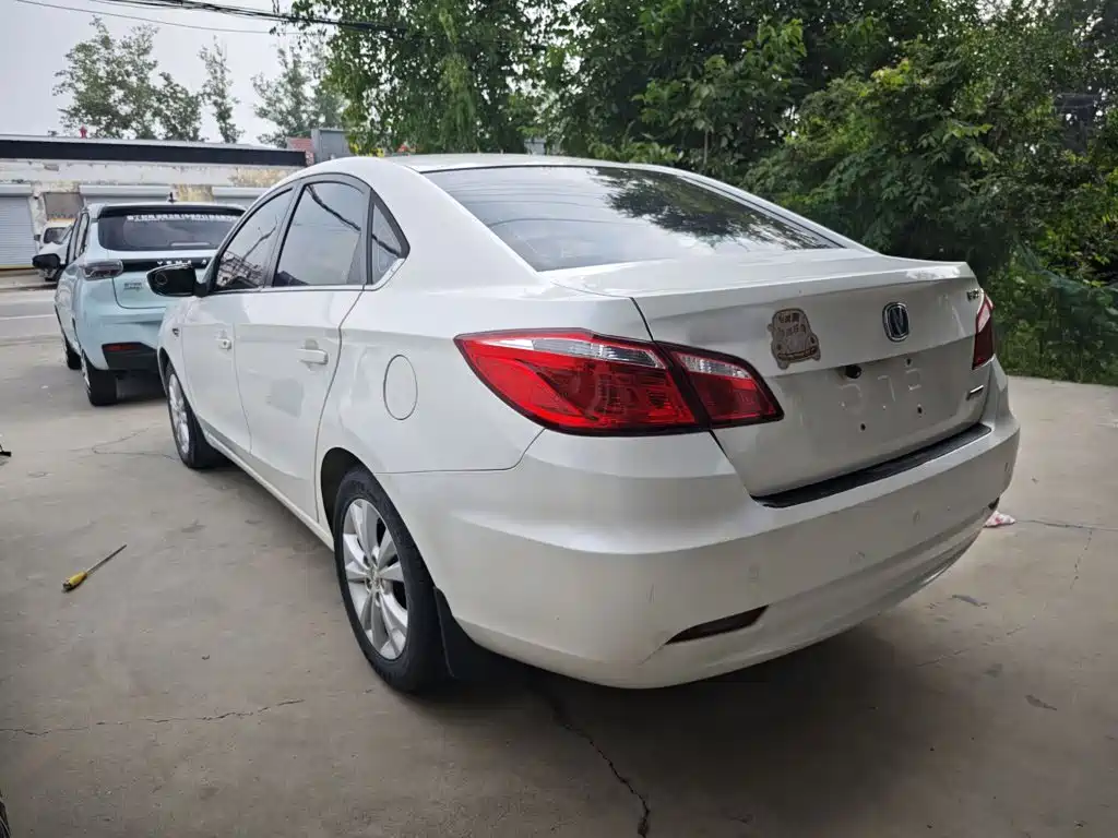 Changan Escape 2015